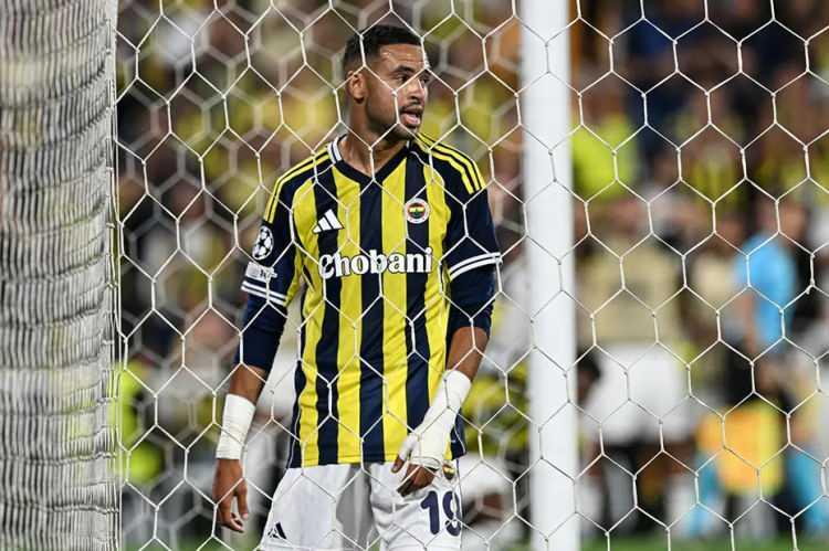 <p>O Jogo: Benfica, Mourinho'nun Fenerbahçe'si ile berabere kaldı.</p>