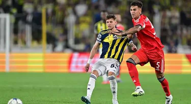 <p>Sportinforma: Benfica Türkiye'de berabere kaldı, kararı Luz'a bıraktı.</p>