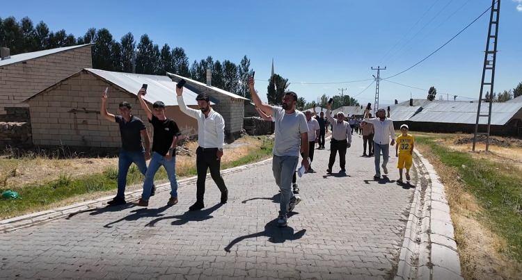 <p><strong>"Pınarlı Mahallesinde oturuyorum. </strong></p>