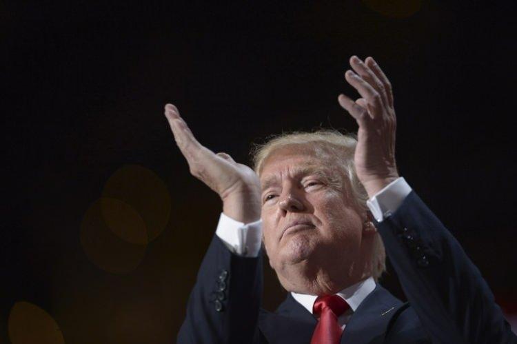 <p><span style="color:rgb(178, 34, 34)"><strong>2. Donald Trump </strong></span></p>
<p>ABD Başkanı</p>
<p>5,1 Milyar $</p>
