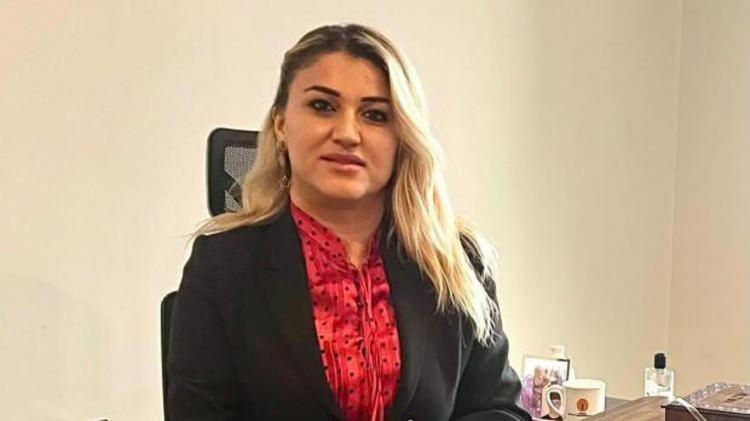 <p>Kendi yaşadığı bölge olan Balıkesir'de 10 Ağustos'ta meydana gelen 6.1 büyüklüğündeki deprem sonrası yaşanan binlerce artçı sarsıntıyı değerlendiren Jeoloji Mühendisi Aysun Aykan, deprem aktivitesinin doğuya doğru kaymakta olduğunu söyleyerek Gelenbe Fayı'nın da küçük ölçekte depremler üretmeye başladığını aktardı. </p>

<p> </p>
