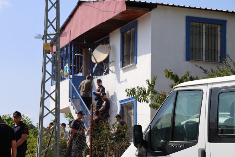 <p>Adana'nın Kozan ilçesinde 29 Ağustos'ta dehşet kiracı cinayeti yaşandı. </p>
<p> </p>