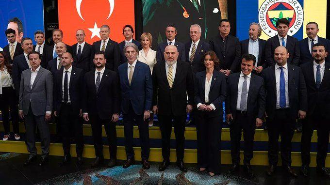 <p>Başkan Ali Koç, yöneticilerin kendi ceplerinden vermesi kaydıyla 3 milyon Euro'luk bir rakam belirledi.</p>