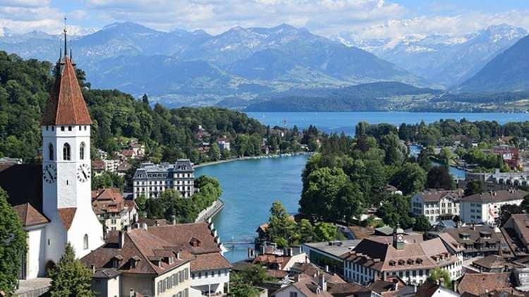 <p><span style="color:#B22222"><strong>12 - İsviçre</strong></span></p>

<p> </p>

<p><br />
Açık İş İlanı Sayısı: 93 bin 781</p>
