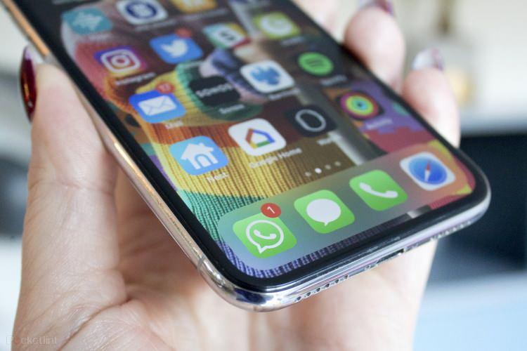 <p>Eklenti geliştiricisi, iddiaları reddederek tüm işlevlerin Chrome politikalarına uygun olduğunu savundu. Şirket, ekran görüntülerinin yalnızca “şüpheli alan adları” için alındığını ve tehdit analizi amacıyla geçici olarak işlendiğini ileri sürdü. Ancak Koi Security, bankacılık siteleri ve Google Sheets gibi güvenilir platformlardan da görüntülerin toplandığını belgeleyerek bu savunmayı geçersiz kıldı.</p>
<p> </p>