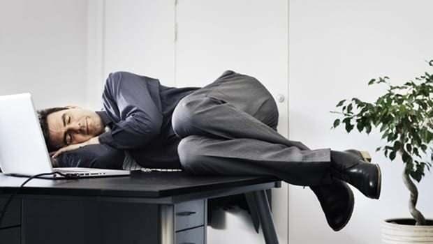 <p><span style="color:#B22222"><strong>42. Katar</strong></span></p>

<p> </p>

<p>Uyku 00:06 |</p>

<p>Uyanma 07:32 |</p>

<p> </p>

<p>386 dk (yatakta ortalama geçirilen süre)</p>

<p> </p>
