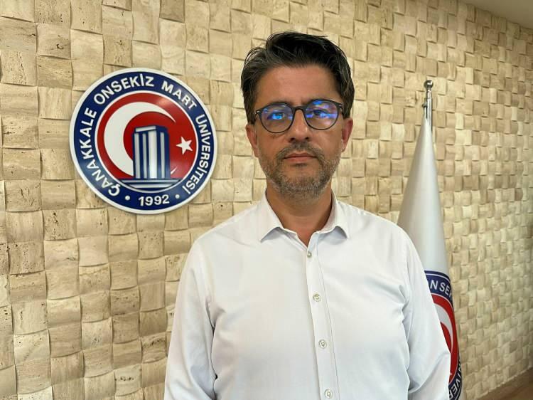<p>ÇOMÜ akademisyenlerinin yaptığı çalışmayla 2 büyük yangının yaşandığı bölgedeki zarar, uydu fotoğraflarıyla gözler önüne serildi.</p>