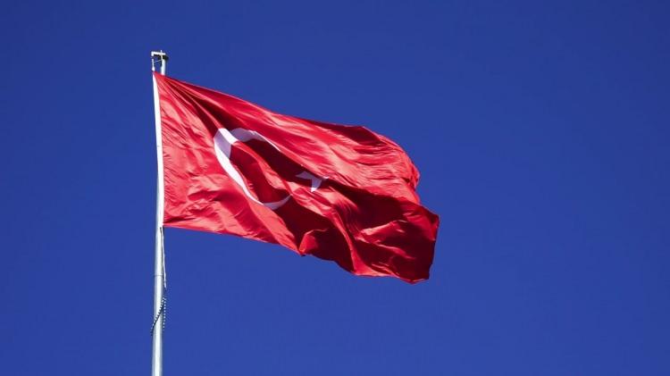 <p><strong>Bağımsızlık meşalesinin bir kez daha yandığı Zafer Bayramımız kutlu olsun...</strong></p>