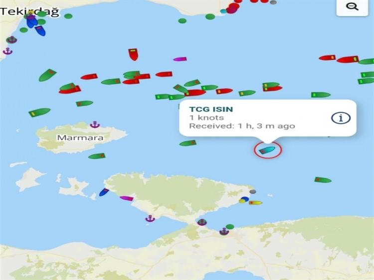 <p>Sahil Güvenlik Güney Marmara Grup Komutanlığı ekipleri, verilen koordinata gitti. </p>