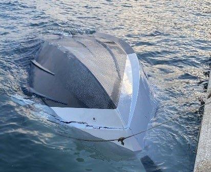 <p>İyi bir denizci olduğu i&ccedil;in Bozcaada'dan sonra hava k&ouml;t&uuml; olursa, &Ccedil;eşme&rsquo;de konaklayabileceği bilgisine ulaştım.&nbsp;</p>
