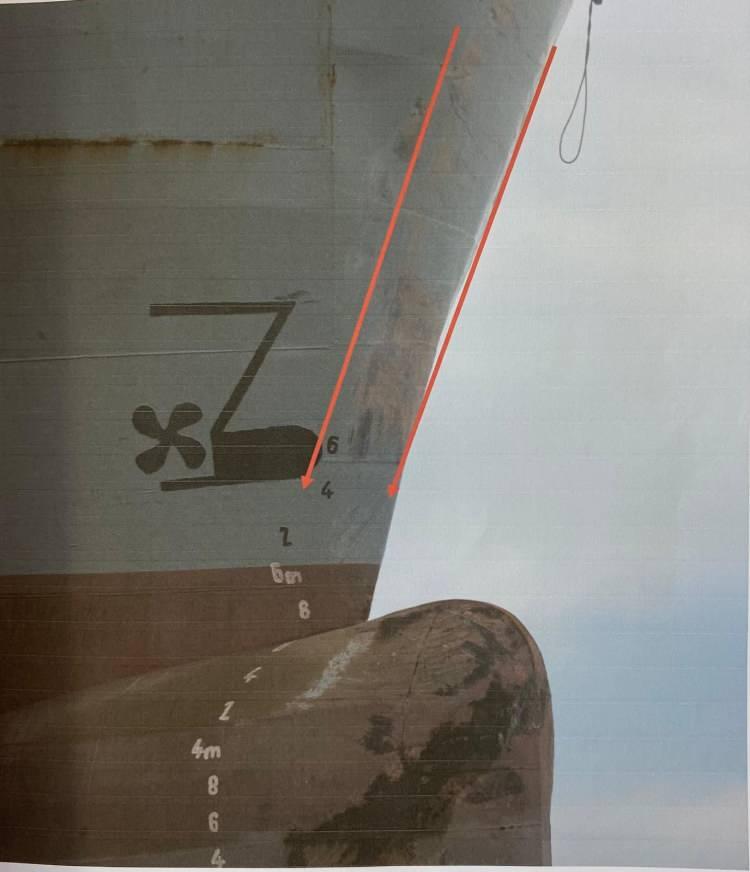 <p>Hazır kesilmiş odunlarla, ateşi yakmaya başladım. Aş&ccedil;ıbaşı malzemeleri getirdi.&nbsp;</p>
