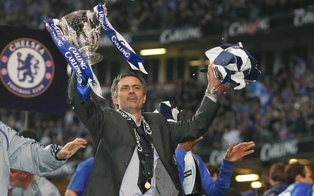 <p><span style="color:#B22222"><strong>Chelsea (2007): </strong></span></p>
<p> </p>
<p>Mourinho, ilk döneminde çalıştırdığı Chelsea’den 2007 yılında ayrılırken kulüpten 18 milyon sterlin tazminat aldı.</p>
<p> </p>