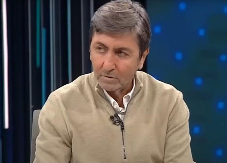 <p><strong>SADECE ORTADA MENAJER ARKADAŞI GÖRÜYORUZ</strong></p>