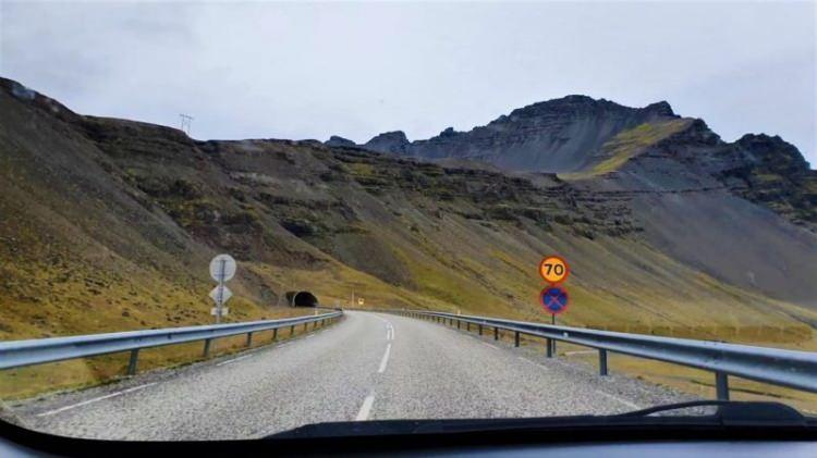 <p>İzlanda → 90 km/h</p>

<p> </p>
