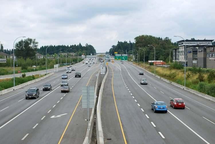 <p>Kanada → 120 km/h</p>
<p> </p>