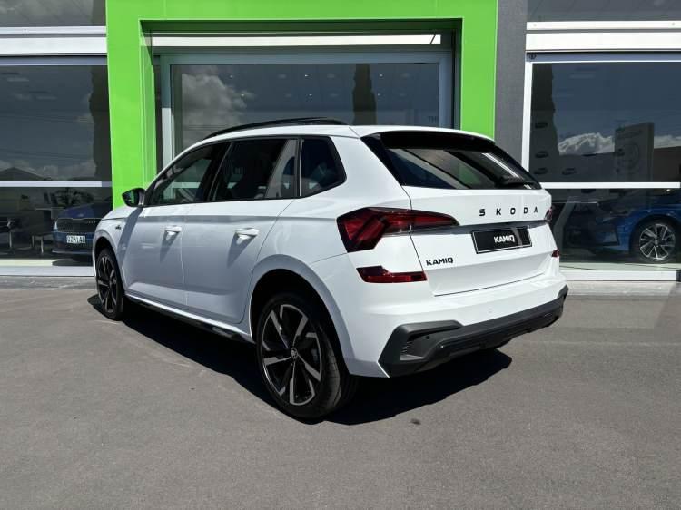 <p><strong>SKODA KAMIQ FİYAT LİSTESİ</strong></p>

<p><strong>Versiyonu: </strong>Elite 1.0 TSI 115 PS DSG.<br />
<br />
<strong>Fiyatı: </strong>1.897.400 TL.<br />
<br />
<strong>Kampanyalı Fiyatı: </strong>1.699.000 TL.<br />
<br />
<strong>İndirim: </strong>198.400 TL.</p>
