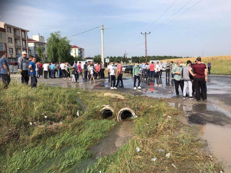 <p>Çocukların ölümünün ardından Çorlu Cumhuriyet Başsavcılığı'nın başlattığı soruşturma kapsamında; İstanbul Teknik Üniversitesi'nden Dr. Murat Kuruoğlu, Prof. Dr. Fethi Kadıoğlu ve Prof. Dr. Oral Yağcı'dan oluşan bilirkişi heyeti, bölgede 10 Şubat 2022'de inceleme yaptı.</p>