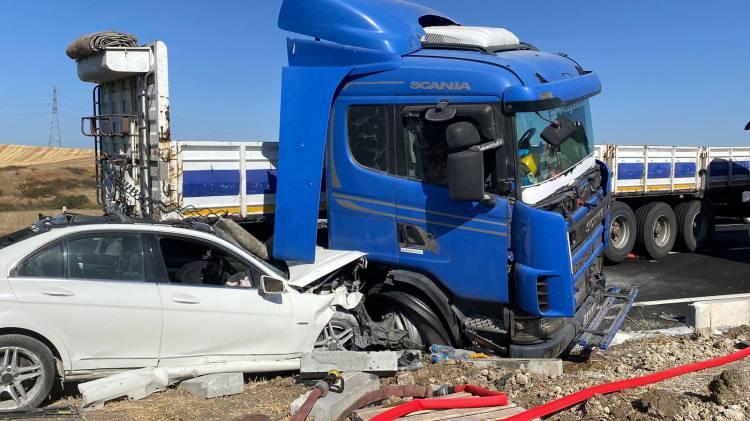 <p>Kaza, Çorlu-Tekirdağ kara yolu trafo merkezi mevkisinde meydana geldi. </p>