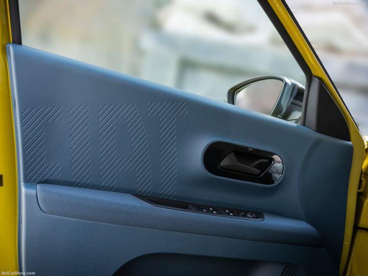 <p>1.2 litrelik üç silindirli motor üzerine kurulan araç, 99 beygir güç ve 205 Nm tork değerine sahip.</p>