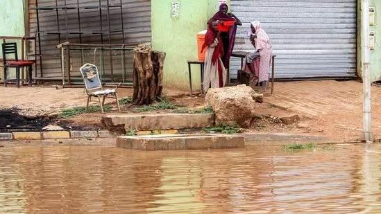 <p>Sudan Kurtuluş Hareketi/Ordusu (SLM), olayda en az 1000 kişinin hayatını kaybettiğini ve yalnızca bir kişinin sağ kurtulduğunu açıkladı.</p>