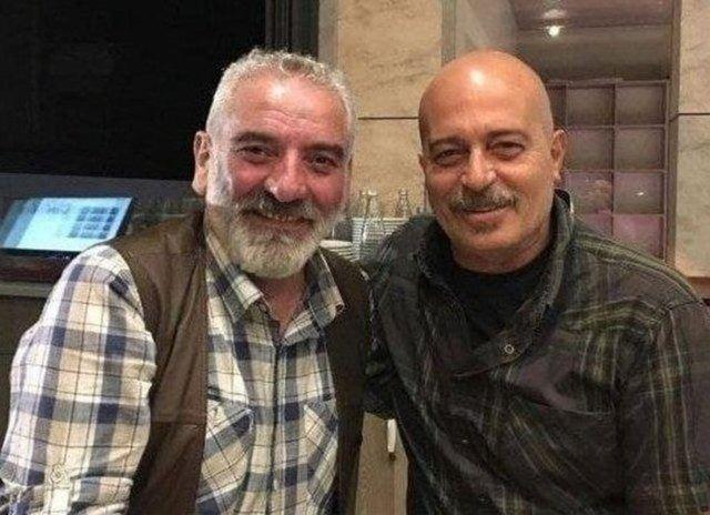 <p><span style="color:#FF0000"><strong>"OSMAN WÖBER'E PARTNER OLMAK BÜYÜK BİR ŞANSTI"</strong></span></p>
<p><span style="color:#000000"><strong>"Kurtlar Vadisi'nde Tuncay Kantarcı karakterinin sağ koluydunuz. Kendisiyle sette, dışarıda nasıl bir ilişkiniz vardı, neler söyleyebilirsiniz?" sorusunu da yanıtlayan Yerebakan, Osman Wöber ile bağını şöyle anlattı:</strong></span></p>
<p><span style="color:#000000"><strong>"Osman Wöber bambaşka bir insandı yani. Biliyorsunuz kendisi Avusturya asıllı Türk'tü. Annesi Samsunlu, babası Alman. Ama çok mükemmel bir insandı. Çok iyi bir ustaydı. Zaten Devlet Tiyatrosu'nun müdürüydü. Yıllarca müdürlük yapmış. Ona partner olmak benim için büyük bir şanstı. Onunla 97 bölüm beraberdik. Çok şey aldım ondan. Çok şey kazandım."</strong></span></p>