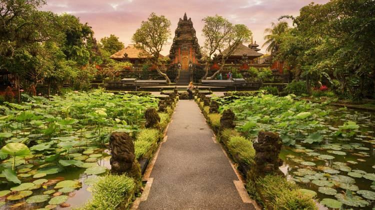 <p>23. Victoria-by-the-Sea, Kanada</p>

<p>24. Purmamarca, Arjantin</p>

<p>25. Izamal, Meksika</p>

<p>26. Ubud, Endonezya</p>
