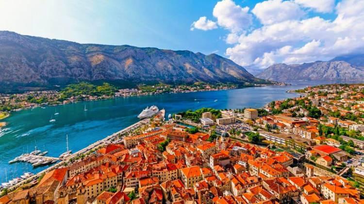 <p>8. Kotor, Karadağ</p>
