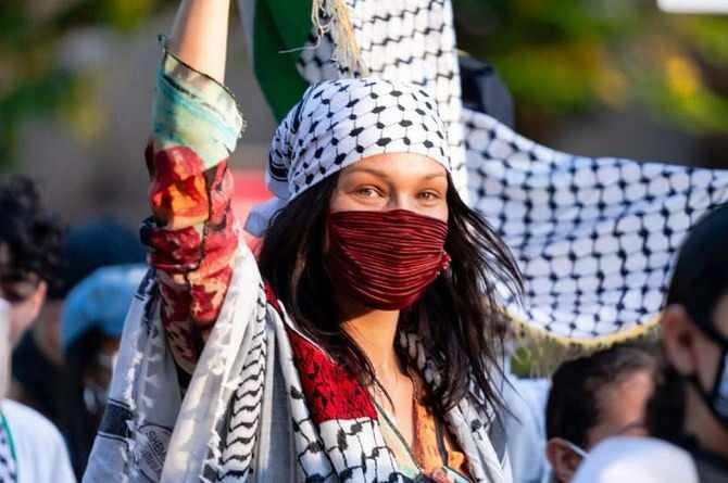 <p>Yıllar içinde uluslararası üne kavuşan Filistin asıllı Bella Hadid, aynı zamanda Filistin'e olan desteğiyle de biliniyor. </p>