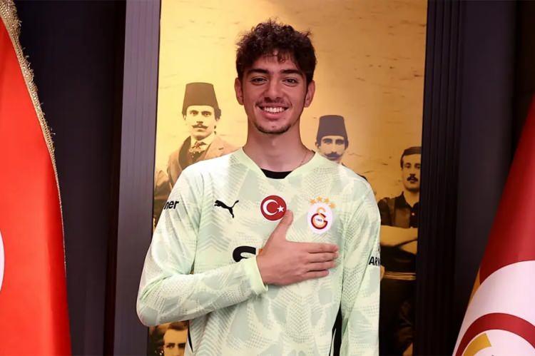 <p><strong>Ajansspor'un haberine göre</strong> Jankat Yılmaz ve Kazımcan Karataş, sarı-kırmızılılara veda ediyor.</p>
