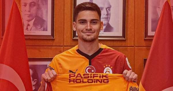 <p>* Ali Yeşilyurt / Yalova Fk'ye kiralandı</p>
