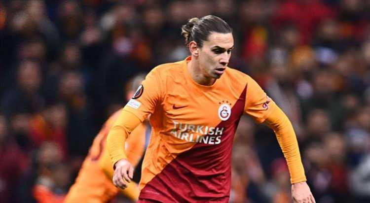 <p>* Taylan Antalyalı</p>
