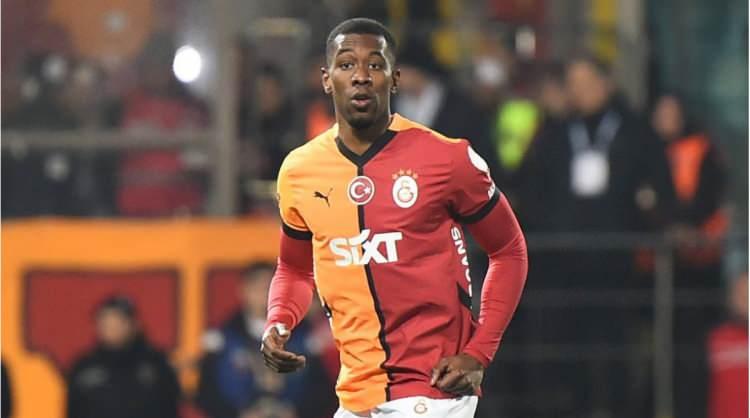 <p>* Carlos Cuesta / Vasco da Gama'ya kiralandı</p>
