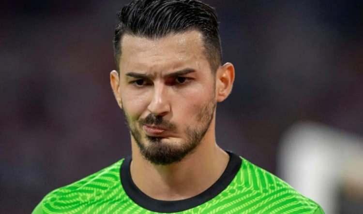 <p><strong>TÜRK FUTBOLUNUN EN PAHALI KALECİSİ</strong></p>
