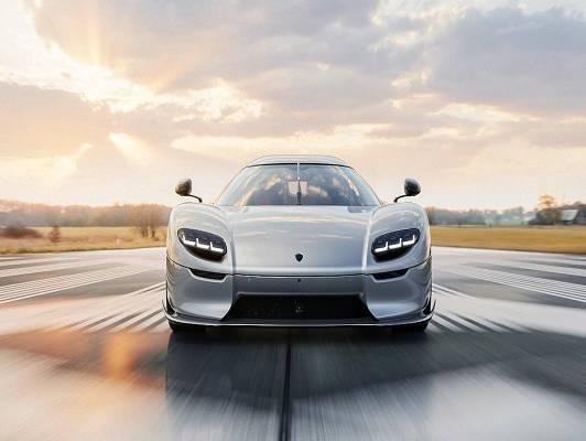 <p><span style="color:#B22222"><strong>9- </strong><strong>Koenigsegg CC850</strong></span></p>
<p> </p>
<p><strong>(İsveç)</strong></p>
<p> </p>
<p>1385 HP – Benzin</p>
<p> </p>