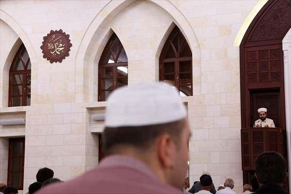 <p>Darende il&ccedil;esinde tarihi Şeyh Hamid-i Veli K&uuml;lliyesi olmak &uuml;zere t&uuml;m camilerde kandil programları d&uuml;zenlendi.</p>
