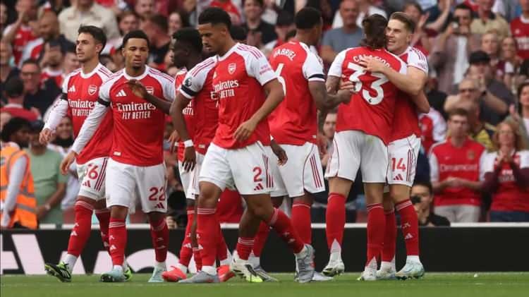 <p><strong>İLK 8 İHTİMALİ EN YÜKSEK TAKIM ARSENAL</strong></p>