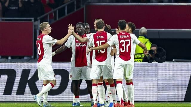 <p>30- Ajax <br />
<br />
SON 24'E KALMA ORANI: % 43<br />
<br />
SON 8'E KALMA ORANI: % 4</p>