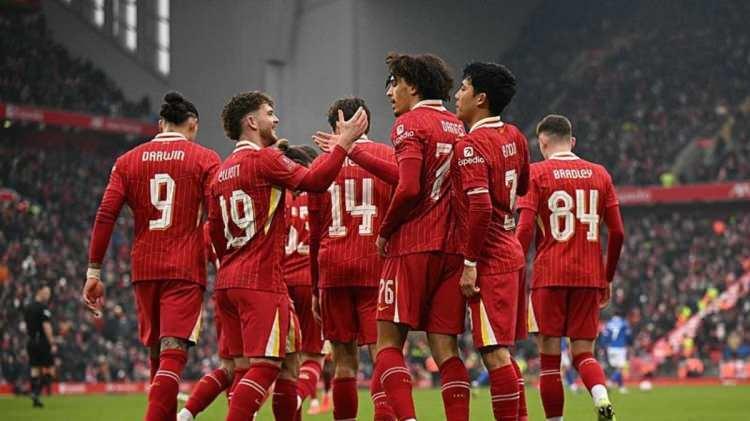 <p>2- Liverpool <br />
<br />
SON 24'E KALMA ORANI: % 98<br />
<br />
SON 8'E KALMA ORANI: % 68</p>
