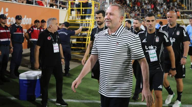 <p>Sergen Yalçın'ın şampiyonluk yarışında olmak için mutlaka daha kaliteli bir kadro kurulmasını ve kısa sürede yeni transferlerin kadroya katılmasını istediği öğrenildi.</p>