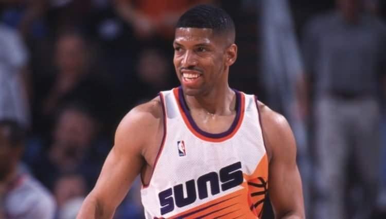 <p><strong><span style="color:#B22222">KEVIN JOHNSON - Basketbolcu </span> | ESKİ BELEDİYE BAŞKANI</strong></p>
<p> </p>