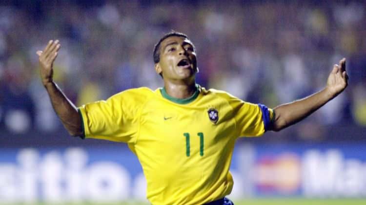 <p><strong><span style="color:#B22222">ROMÁRIO  -  Futbolcu </span> |  BREZILYA FEDERAL SENATOSU ÜYESİ</strong></p>

<p> </p>

<p> </p>
