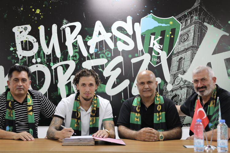 <p>14-Darko Churlinov</p>

<p>Eski kulübü: Burnley</p>

<p>Yeni kulübü: Kocaelispor</p>

<p>Bonservis: Bilinmiyor</p>

