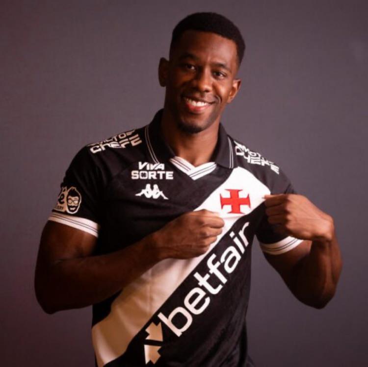 <p>18-Carlos Cuesta (Kiralık)</p>

<p>Eski kulübü: Galatasaray</p>

<p>Yeni kulübü: Vasco Da Gama</p>

<p>Kirama bedeli: 750 bin Euro</p>

