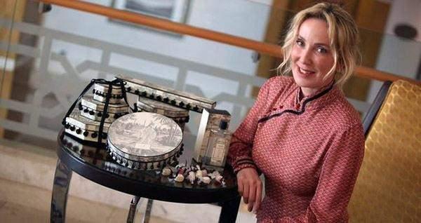 <p><strong><span style="color:#B22222">YASEMİN ZEYNEP KEYMAN</span>  |  900 MİLYON DOLAR</strong></p>
<p> </p>
<p>Enka İnşaat<br />
Yaş: 64</p>