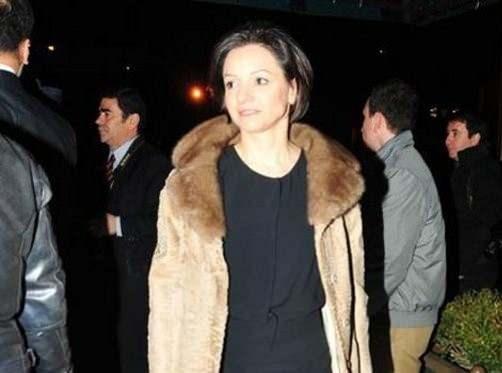 <p><strong><span style="color:#B22222">LEYLA TARA SUYABATMAZ  </span>|  900 MİLYON DOLAR</strong></p>
<p> </p>
<p>Enka İnşaat<br />
Yaş: 58</p>
<p> </p>