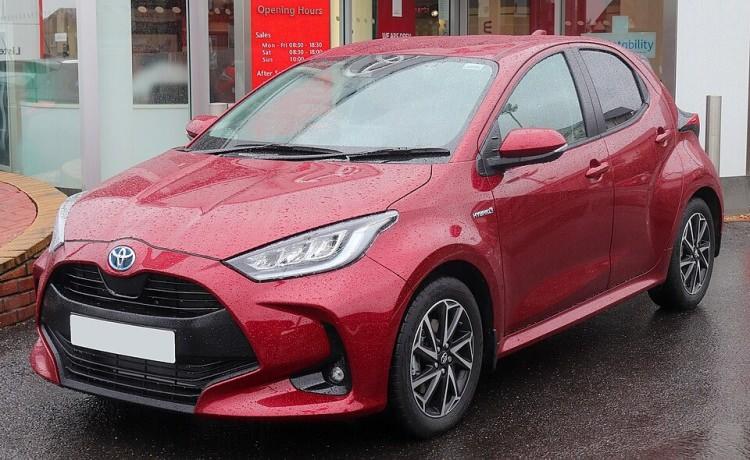 <p><span style="color:#B22222"><strong>Japonya</strong></span></p>
<p> </p>
<p>Toyota Yaris</p>