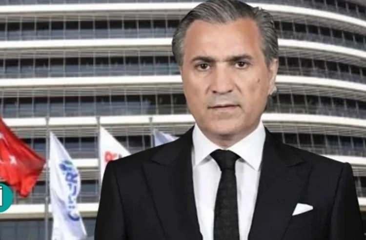 <p><span style="color:#B22222"><strong>CAN HOLDING SAHİBİ KEMAL CAN KİMDİR?</strong></span></p>

<p>&nbsp;</p>

<p>Can Holding'in bug&uuml;nk&uuml; sahibi Kemal Can, Ağrılı. Ağrı&rsquo;nın Doğubayazıt il&ccedil;esinde 1973'de doğan Can, babasından holdingi y&ouml;netimine devraldı. Holding y&ouml;netiminde daha &ccedil;ok aile &uuml;yeleri bulunuyor. <strong>Can, aynı zamanda İstanbul Bilgi &Uuml;niversitesi&rsquo;nin M&uuml;tevelli Heyeti Başkanı g&ouml;revini de y&uuml;r&uuml;t&uuml;yor.</strong></p>
