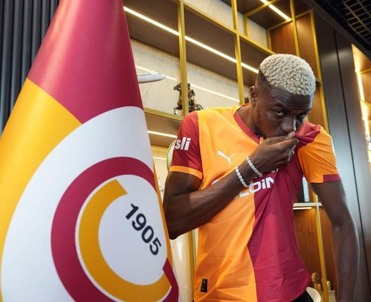 <p>Victor Osimhen (Santrfor) | Napoli → Galatasaray</p>

