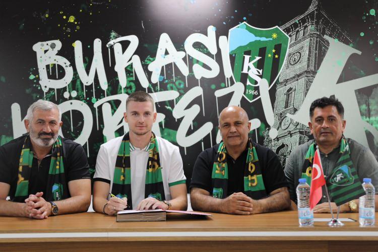 <p>Oleksandr Syrota (stoper) Dinamo Kiev → Kocaelispor</p>
