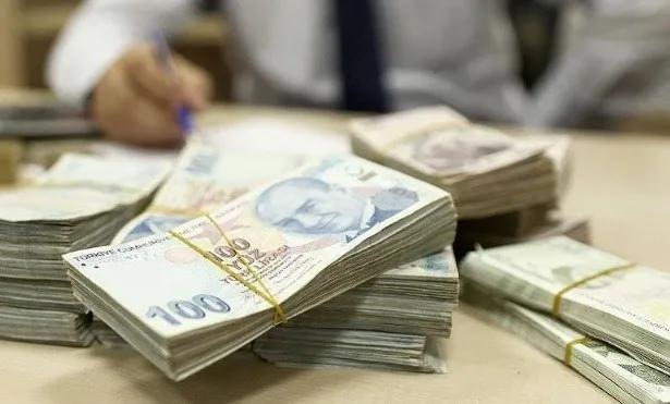 <p><strong>BAKANLIK BAŞVURU DETAYLARINI AÇIKLADI</strong></p>
<p> </p>
<p>Bakanlığın NSosyal hesabından yapılan paylaşımda, Aile Yılı'nda gençlerin desteklenmesine, ailelerin güçlendirilmesine devam edildiği belirtildi.</p>